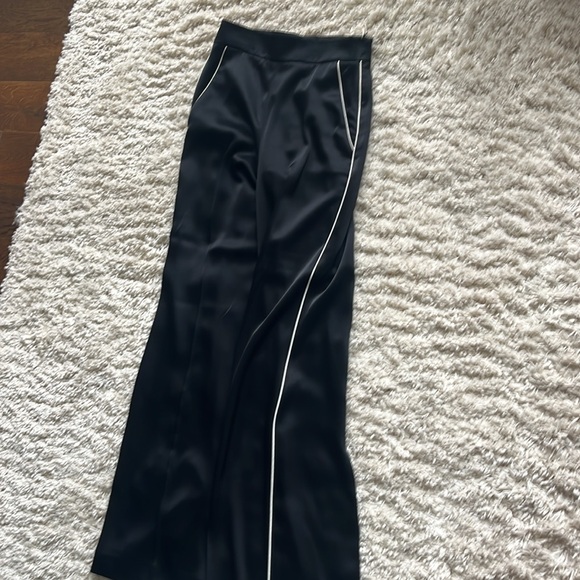 Wilfred satin dress pants with white pinstripe - Picture 2 of 6